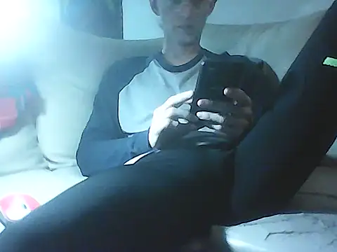 latinx44 online show from 04-09-26, 11:55