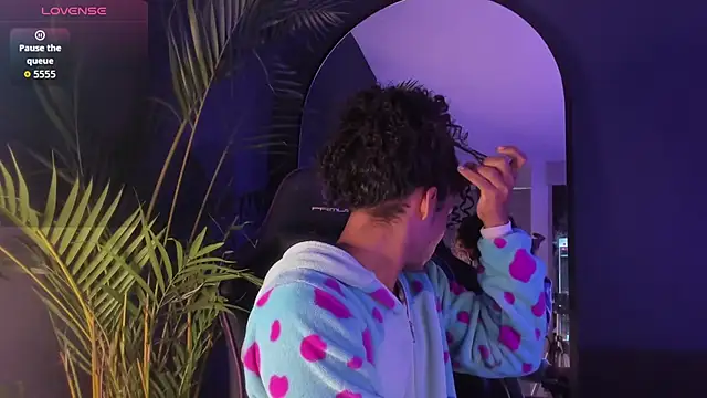 Lucas eevans online show from 10-23-25, 12:59