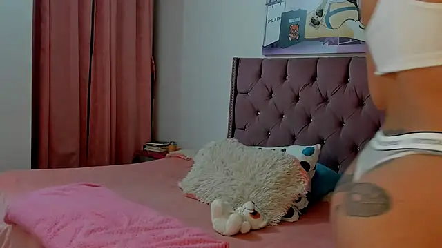 Valen Brown online show from 04-07-26, 03:52