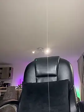 Frank Farrell online show from 02-18-26, 01:14