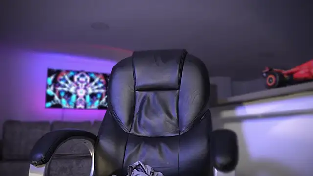 Frank Farrell online show from 10-10-25, 08:26