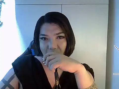 StrawberryWine07 online show from 01-22-25, 12:16