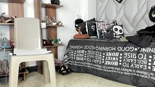 Snapshot of MirandaHaguen chatting on 06-13-26, 08:51 MirandaHaguen online show from 06-13-26, 08:51