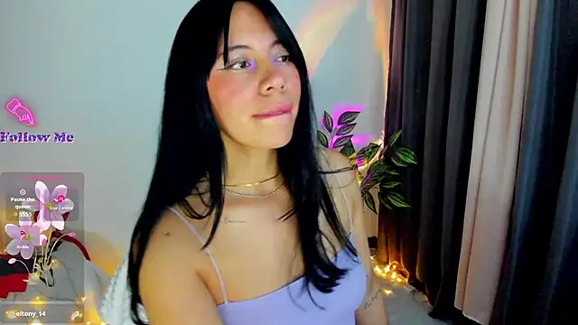 Silvanna-Moree online show from 10-18-25, 08:11