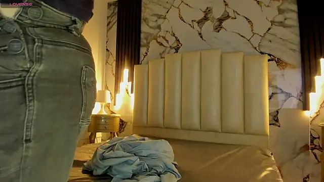 mollieblue69 online show from 09-14-25, 12:49