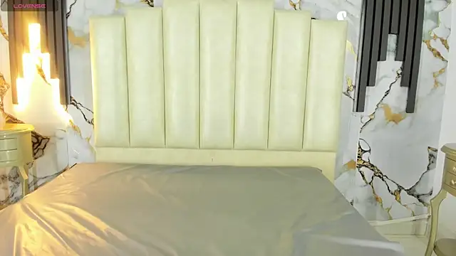 mollieblue69 online show from 05-20-26, 12:46