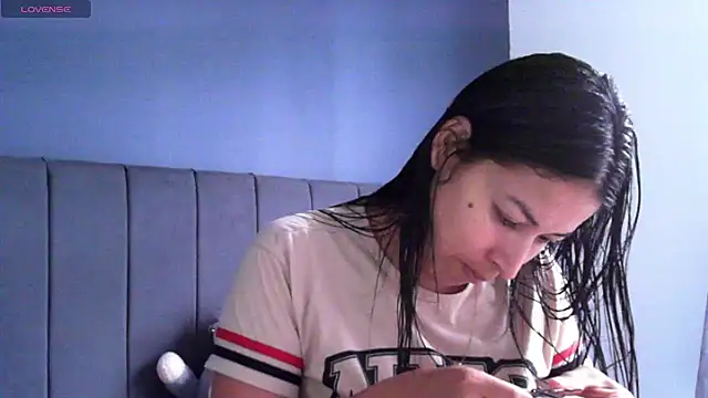 Sweet-Angie online show from 05-11-26, 04:04