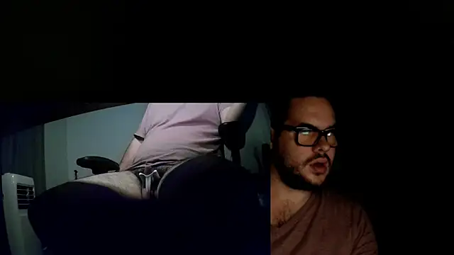 Snapshot of fck_boy123 chatting on 09-28-25, 11:01 fck boy123 online show from 09-28-25, 11:01