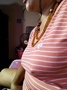 Snapshot of tharu_sweet chatting on 03-20-25, 05:36 tharu sweet online show from 03-20-25, 05:36