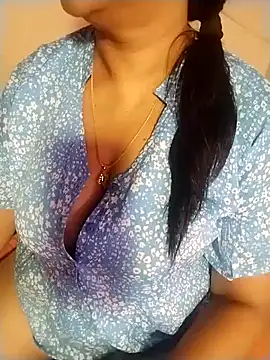 Snapshot of tharu_sweet chatting on 10-09-25, 04:57 tharu sweet online show from 10-09-25, 04:57