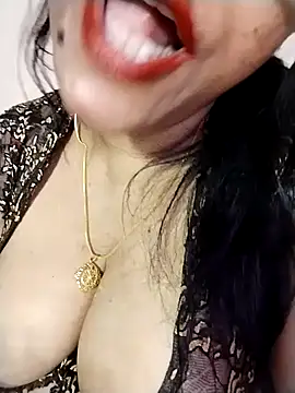 Snapshot of tharu_sweet chatting on 10-13-25, 06:20 tharu sweet online show from 10-13-25, 06:20