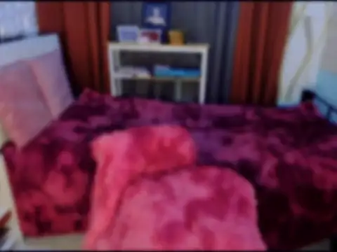 Laura yourhottestbabe123 online show from 03-06-25, 05:22