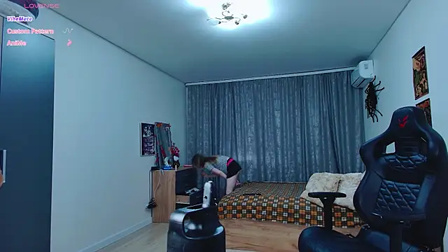  whiteprincess online show from 10-29-25, 08:13