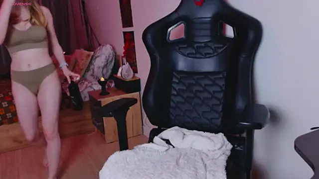  whiteprincess online show from 10-23-25, 10:36