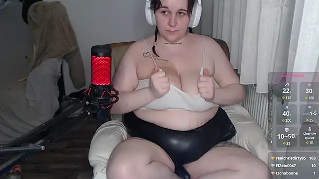 Lia-Bloom online show from 02-21-25, 02:06