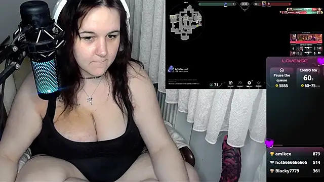 Lia-Bloom online show from 12-14-24, 04:41