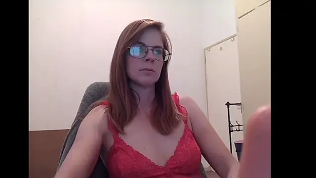 Snapshot of SavannaGirly chatting on 05-11-26, 07:43 SavannaGirly online show from 05-11-26, 07:43