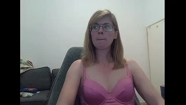 SavannaGirly online show from 01-09-26, 12:01