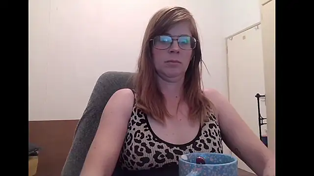 SavannaGirly online show from 06-17-26, 06:46
