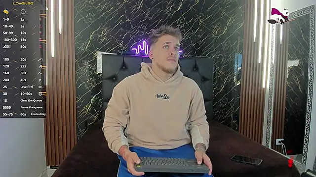 keane lee online show from 10-28-25, 12:04