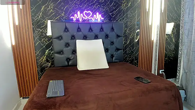 Snapshot of keane_lee chatting on 10-21-25, 01:10 keane lee online show from 10-21-25, 01:10