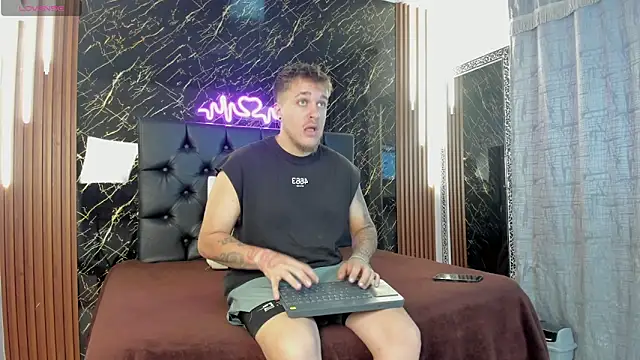 keane lee online show from 11-28-25, 12:38