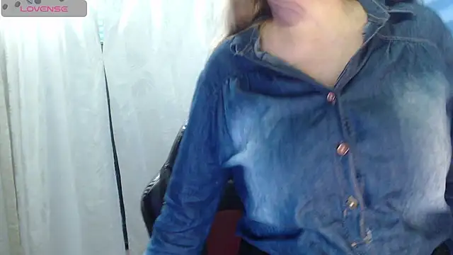 Chayla Ruiz online show from 03-26-26, 10:51