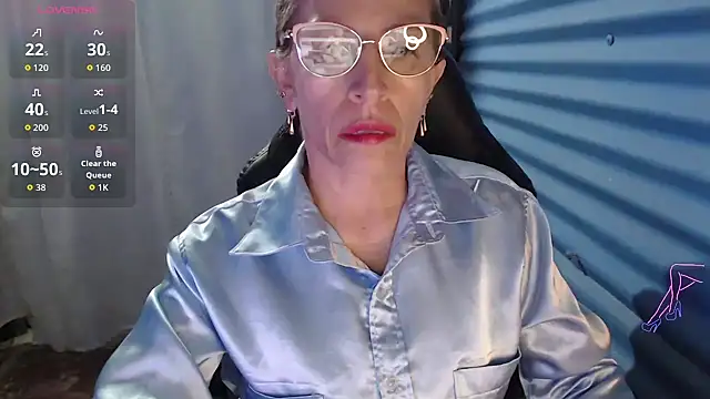 Chayla Ruiz online show from 04-19-26, 11:18