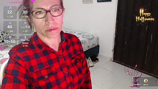 Chayla Ruiz online show from 10-15-25, 09:17