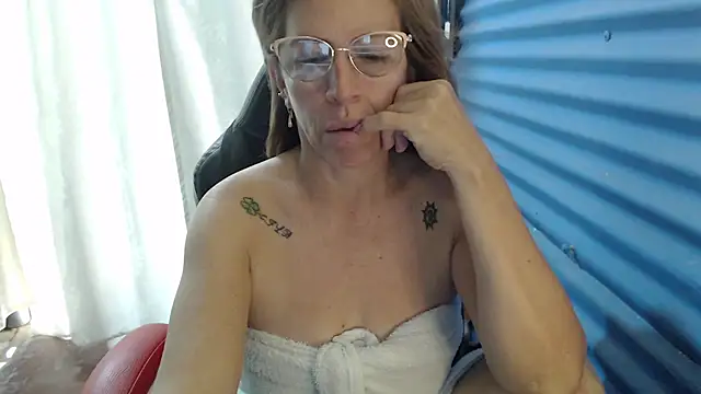 Chayla Ruiz online show from 04-19-26, 03:46