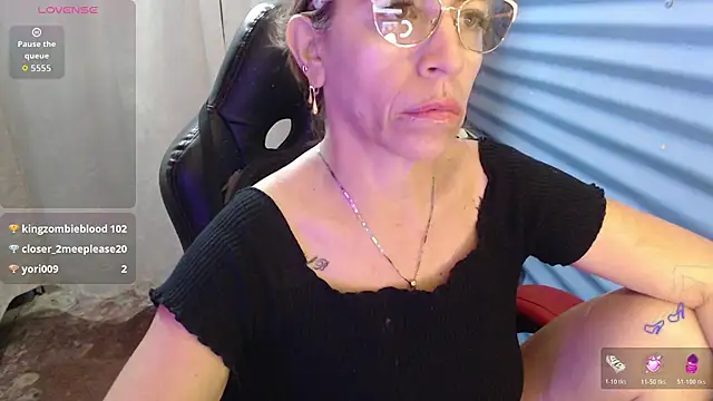 Chayla Ruiz online show from 06-16-26, 11:27