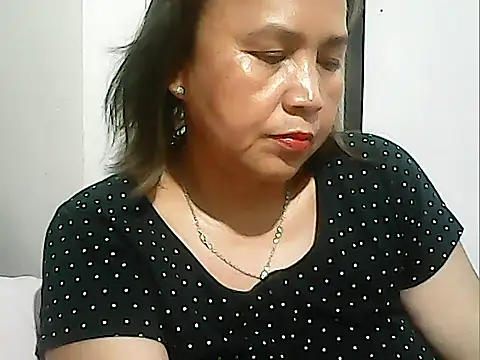 Snapshot of Lhadycarolyn chatting on 10-02-25, 01:53 Lhadycarolyn online show from 10-02-25, 01:53