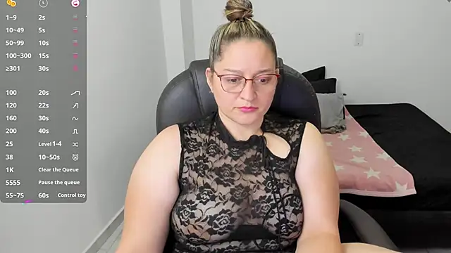 alejandra milf  online show from 12-19-25, 07:38