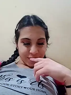 Snapshot of molymeneses chatting on 12-21-24, 06:41 molymeneses online show from 12-21-24, 06:41