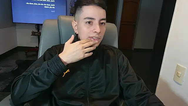 Jhoan saenz online show from 11-19-25, 10:43