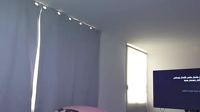 Snapshot of Jhoan_saenz chatting on 10-13-25, 06:20 Jhoan saenz online show from 10-13-25, 06:20