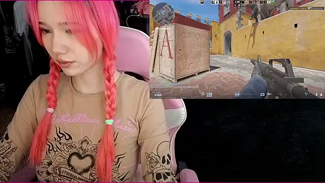 Snapshot of Maya_Viola chatting on 12-02-25, 05:53 Maya Viola online show from 12-02-25, 05:53