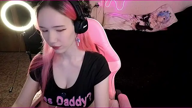 Snapshot of Maya_Viola chatting on 01-10-26, 05:58 Maya Viola online show from 01-10-26, 05:58