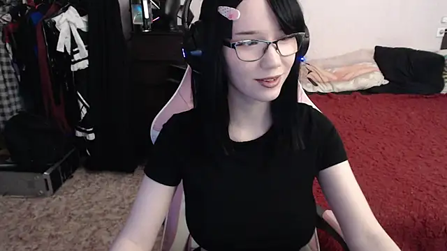 Snapshot of Maya_Viola chatting on 03-03-25, 08:41 Maya Viola online show from 03-03-25, 08:41