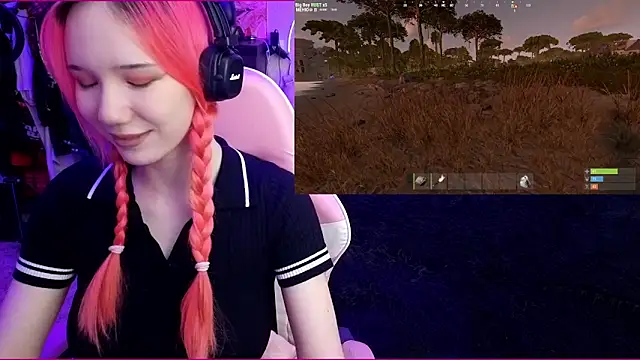 Snapshot of Maya_Viola chatting on 12-17-25, 06:29 Maya Viola online show from 12-17-25, 06:29