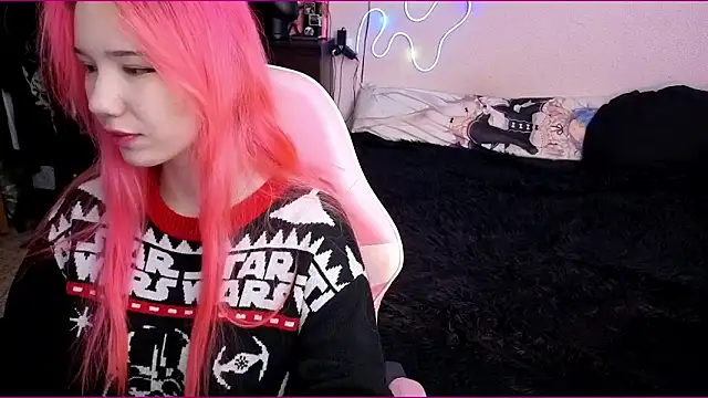 Snapshot of Maya_Viola chatting on 12-23-25, 06:12 Maya Viola online show from 12-23-25, 06:12