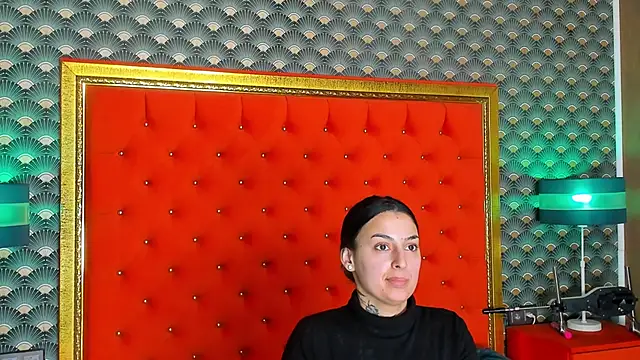 VallerieJones online show from 04-04-26, 10:55