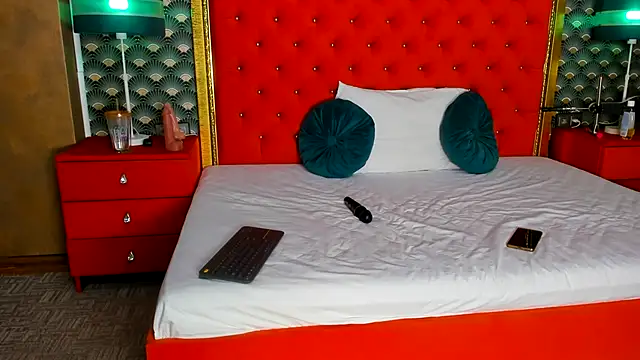 VallerieJones online show from 09-22-25, 10:05