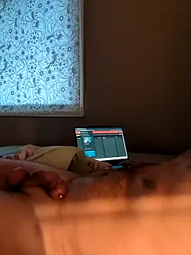 mustang69696 online show from 11-24-25, 08:25