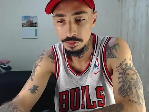 emiliano hottt online show from 02-22-26, 07:00