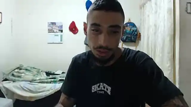 emiliano hottt online show from 04-19-26, 06:36