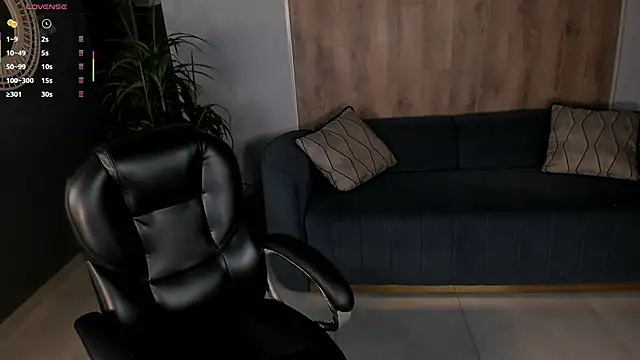 MaryLewis  online show from 01-06-26, 12:20