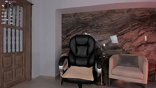 MaryLewis  online show from 10-24-25, 12:37