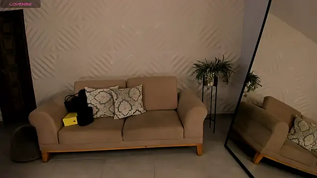 KateSunder online show from 06-03-26, 04:01