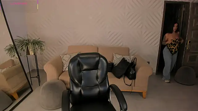 Snapshot of KateSunder chatting on 06-19-26, 09:59 KateSunder online show from 06-19-26, 09:59